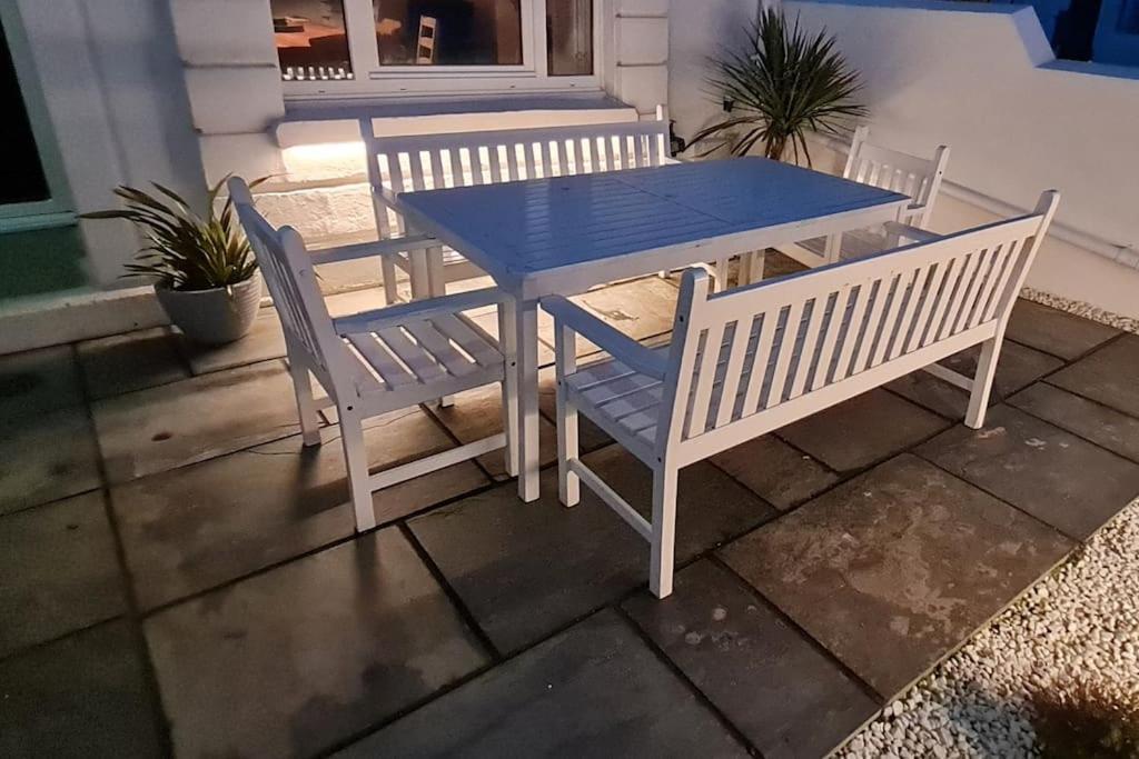 Beach View, 4 Bedroom House Opposite The Sea! Sleeps 10 Sandgate Exteriér fotografie