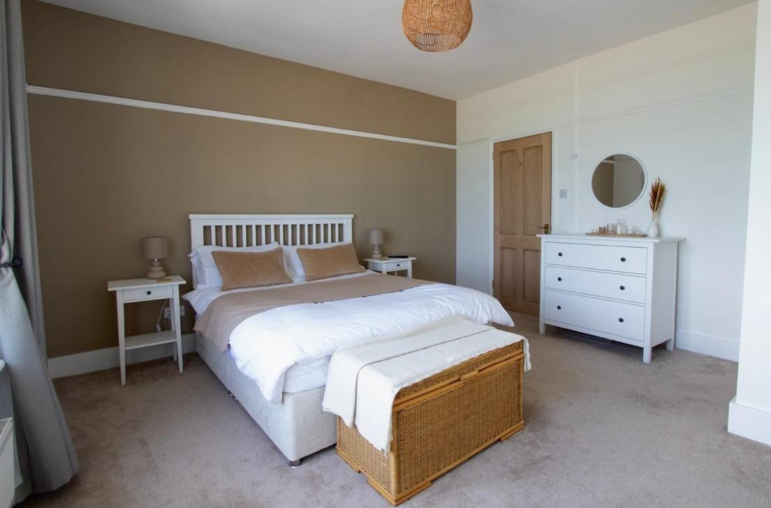 Beach View, 4 Bedroom House Opposite The Sea! Sleeps 10 Sandgate Exteriér fotografie